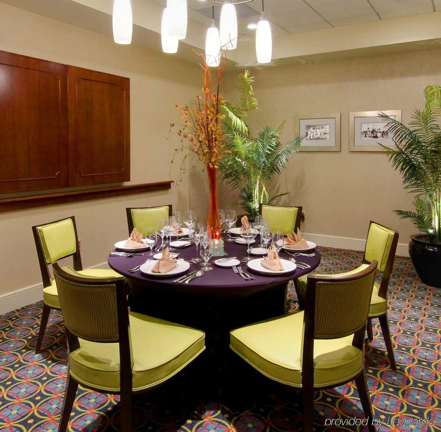 Hilton Garden Inn Tampa Airport/Westshore Екстер'єр фото